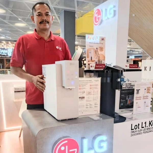 azani-hashim-Authorised-LG-Subscribe-Specialist